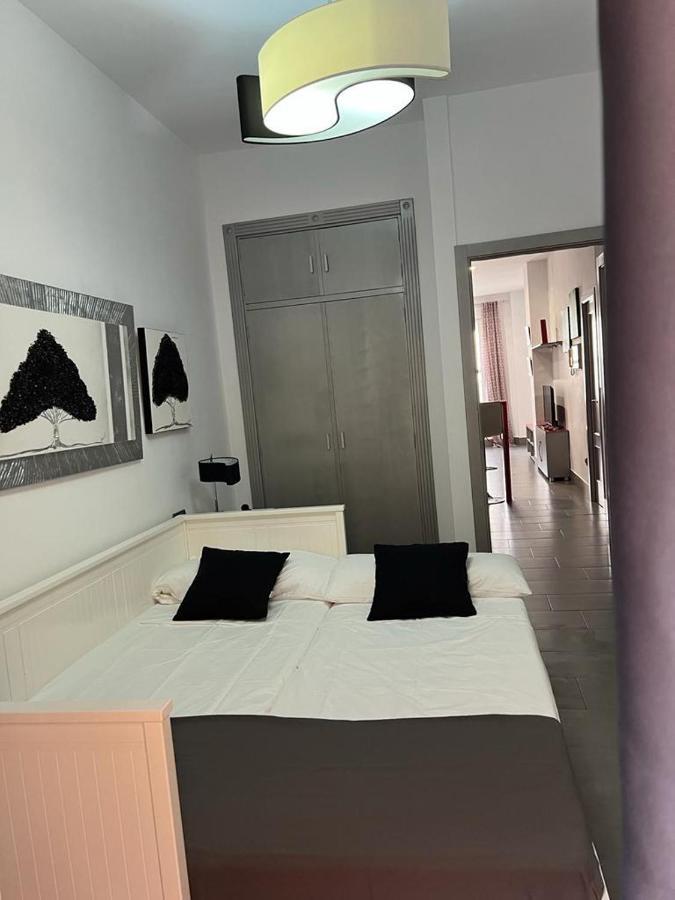 180 Home Un Sueno En El Corazon De Triana Voluntad Sevilla Eksteriør billede